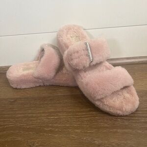 UGG Fuzz Yeah Women's Slide-On Slippers Sheepskin Light Pink Size 9 Cozy Warm